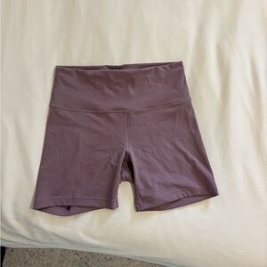 Lululemon Wunder Train High-Rise Short